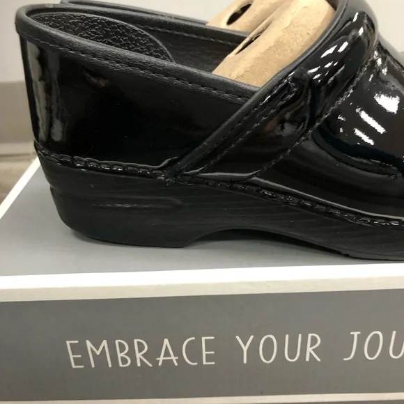 Dansko professional Patent black leather shoes - Picture 7 of 16